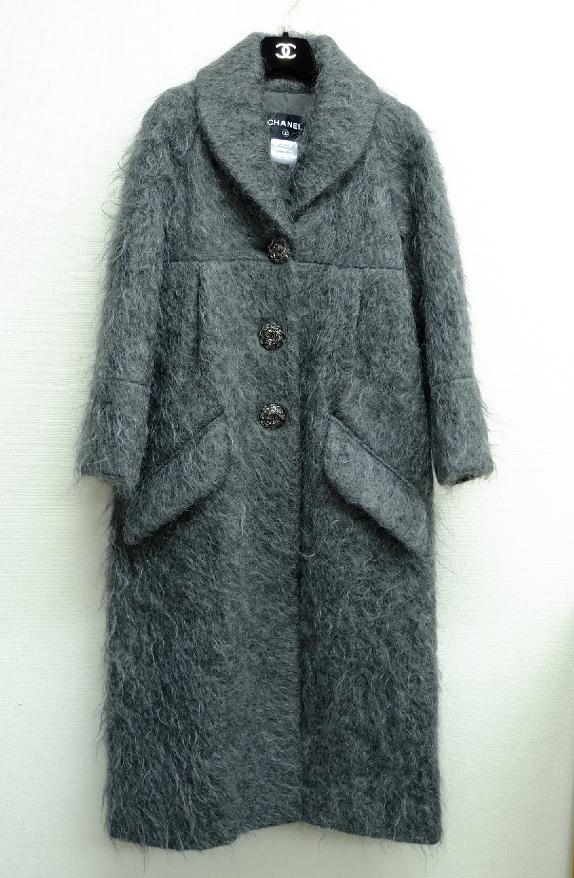 2016年秋冬新作のシャネル モヘア ウール コート グレーを高価買取いたしました。 | ブランド買取 Dan-Sha-Ri 銀座店